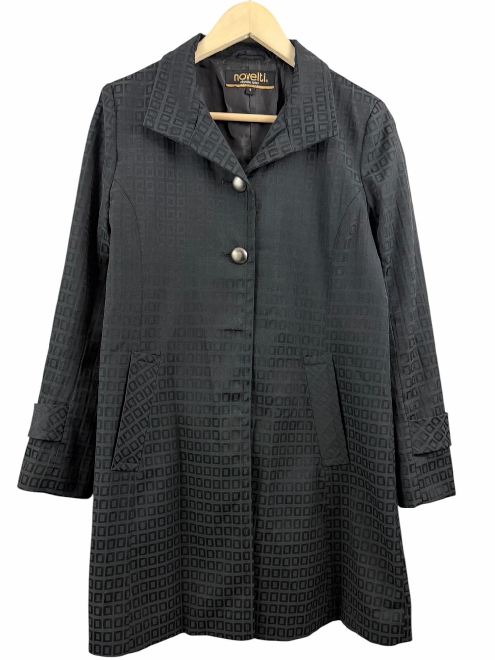 Novelti Adorable Jr (Petites) Black Geometric Mid Length Black Coat Size 4